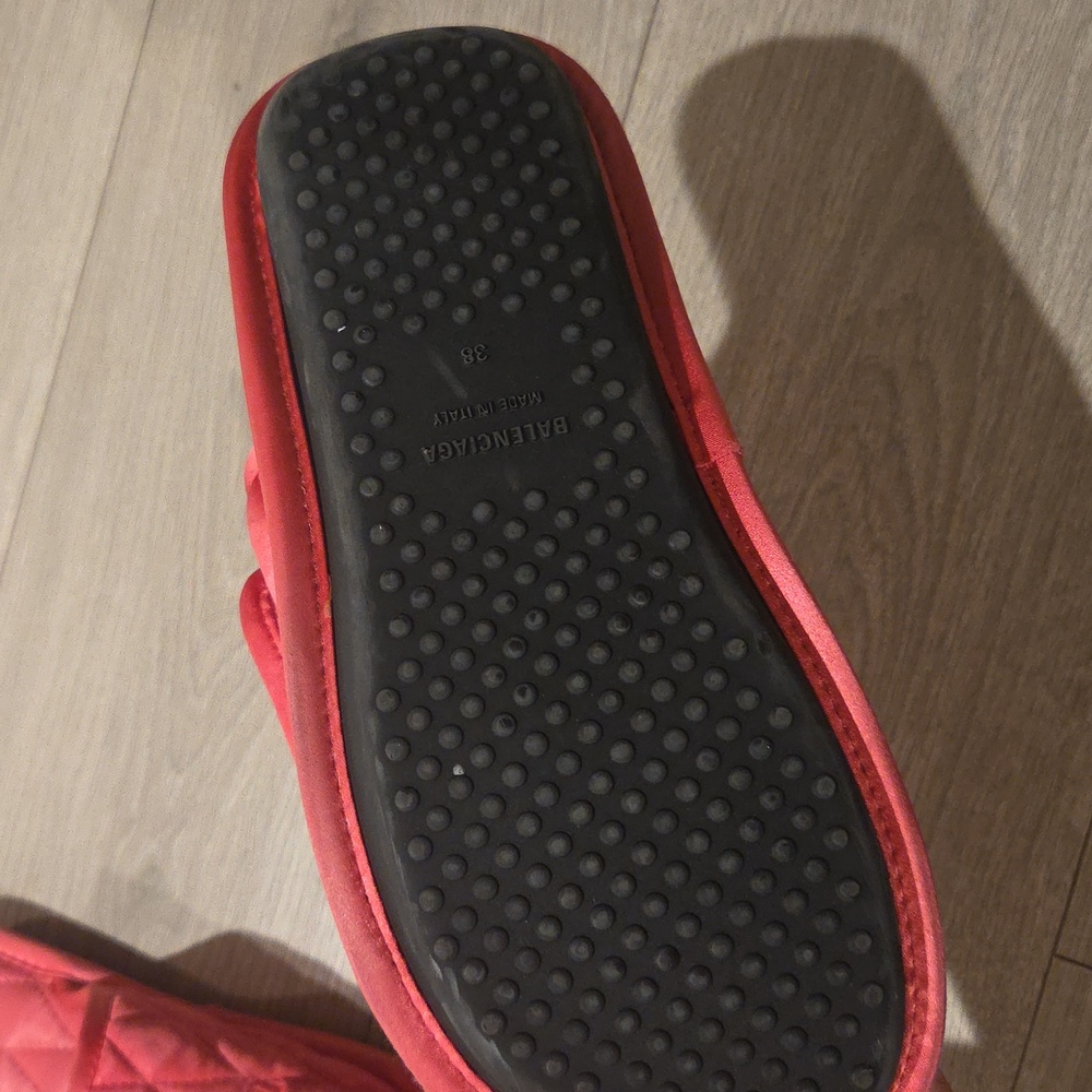 Balenciaga Quilted Slipper - Picture 3 of 9